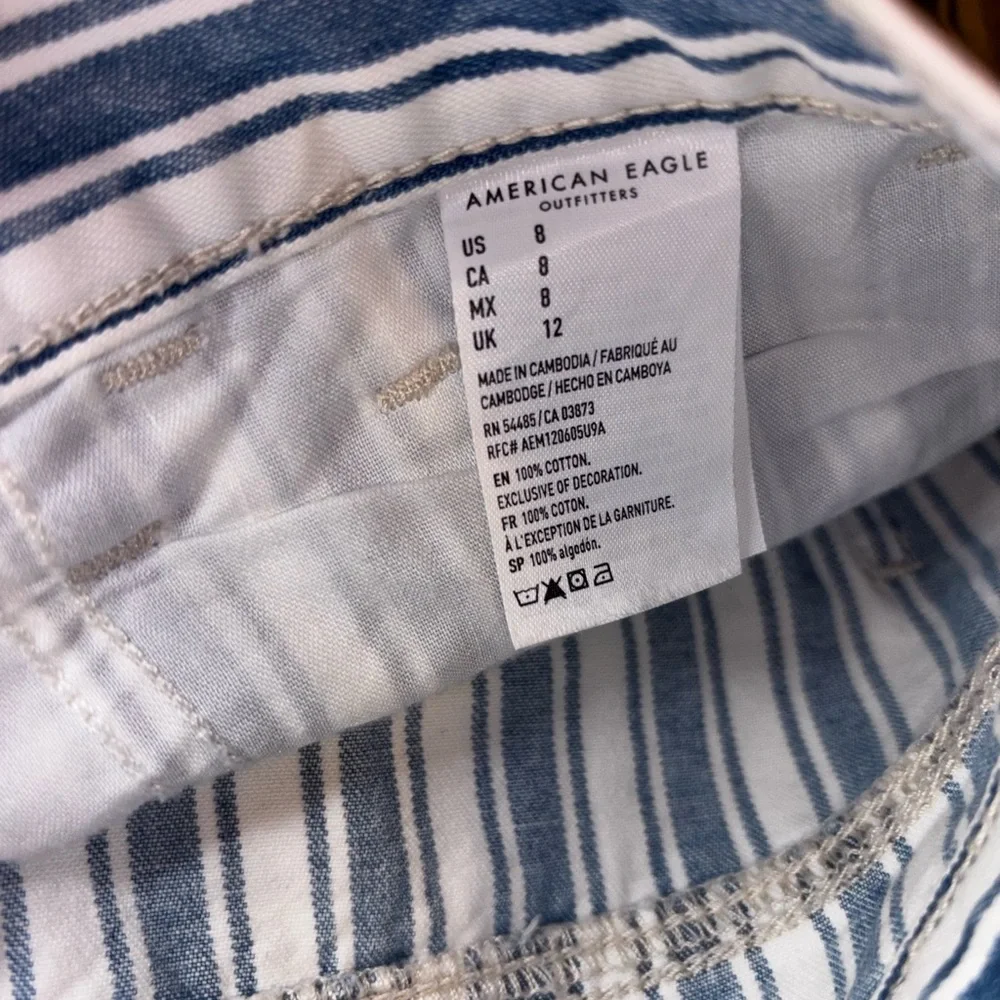 American Eagle 8 AE Mom Shorts Stripe Denim Jean Shorts Coastal Summer High Rise